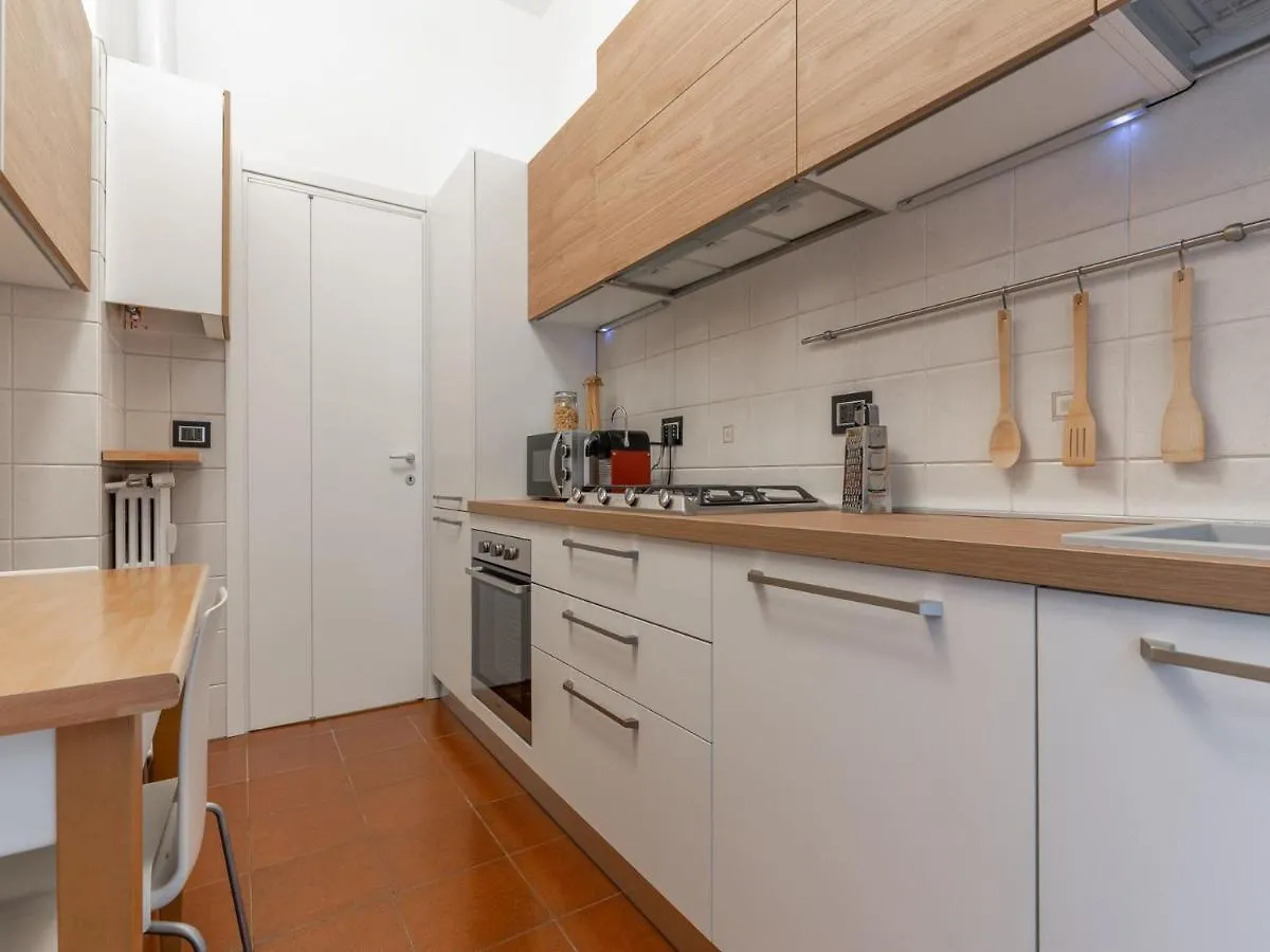 The Best Rent - Spacious Three-Bedroom Apartment In Moscova 米兰 0*,