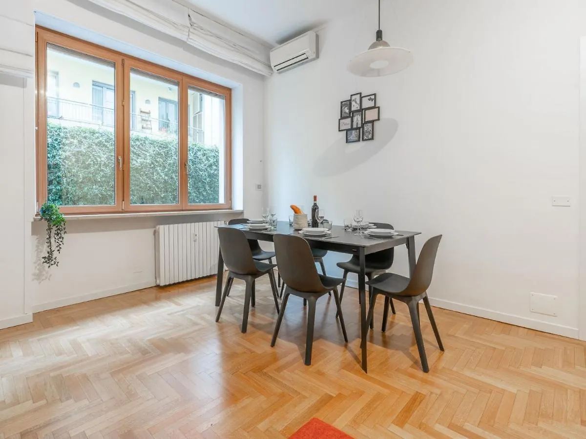 The Best Rent - Spacious Three-Bedroom Apartment In Moscova 米兰 意大利
